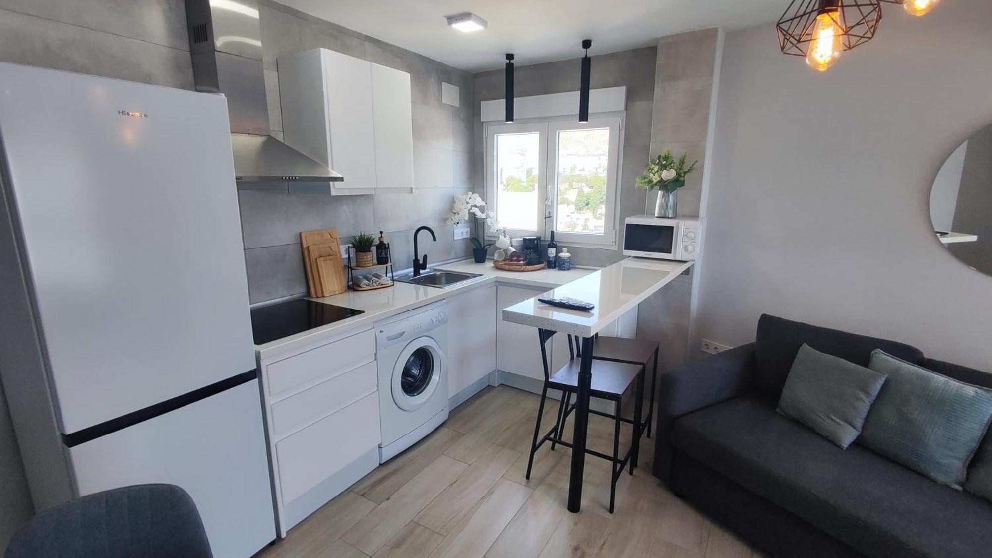 Wonderful Studio Apartment On The Beachfront Benalmadena Bagian luar foto
