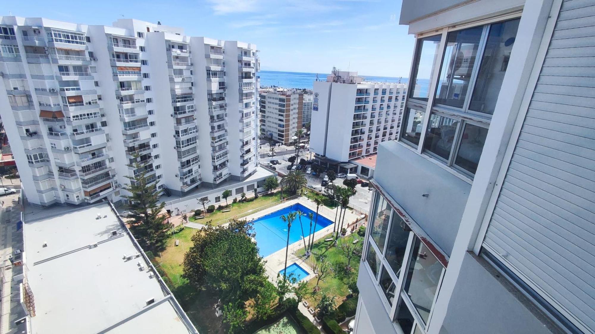 Wonderful Studio Apartment On The Beachfront Benalmadena Bagian luar foto