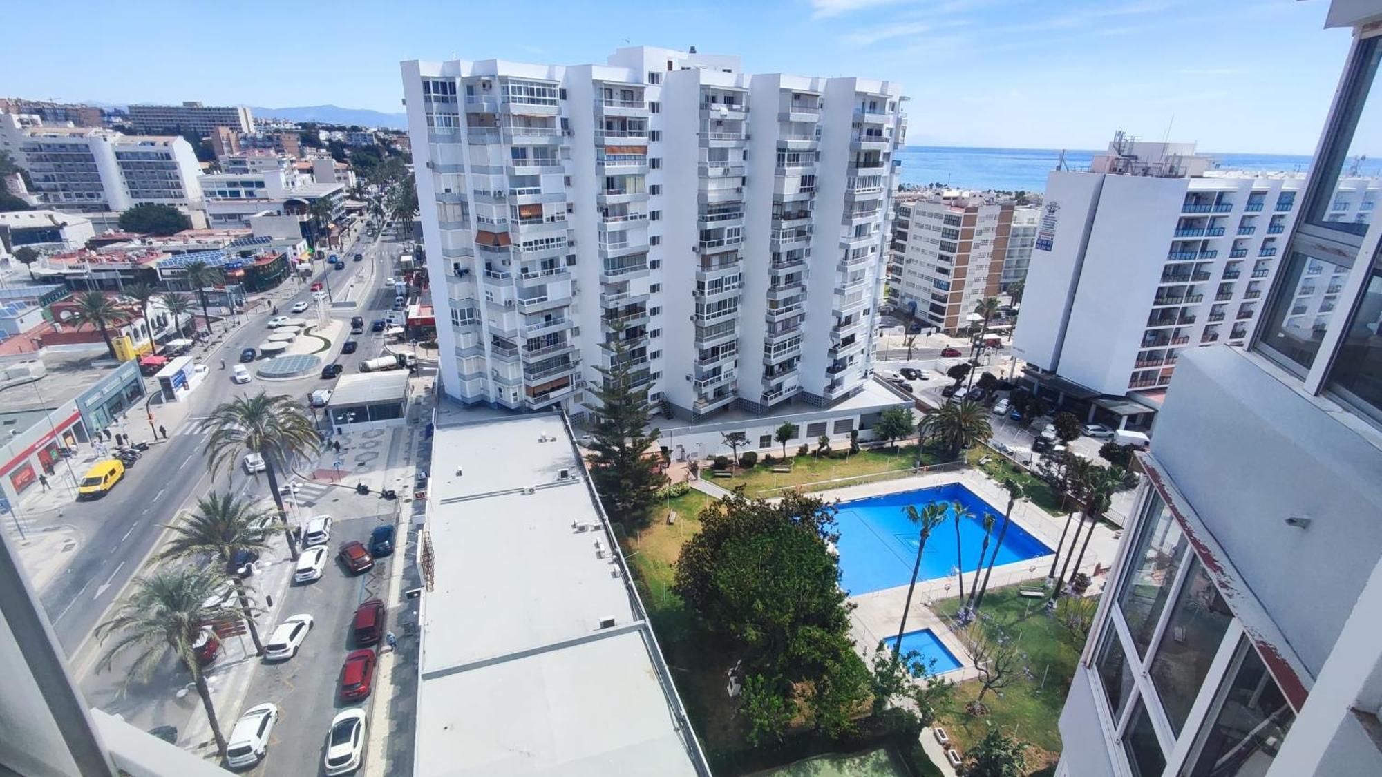 Wonderful Studio Apartment On The Beachfront Benalmadena Bagian luar foto